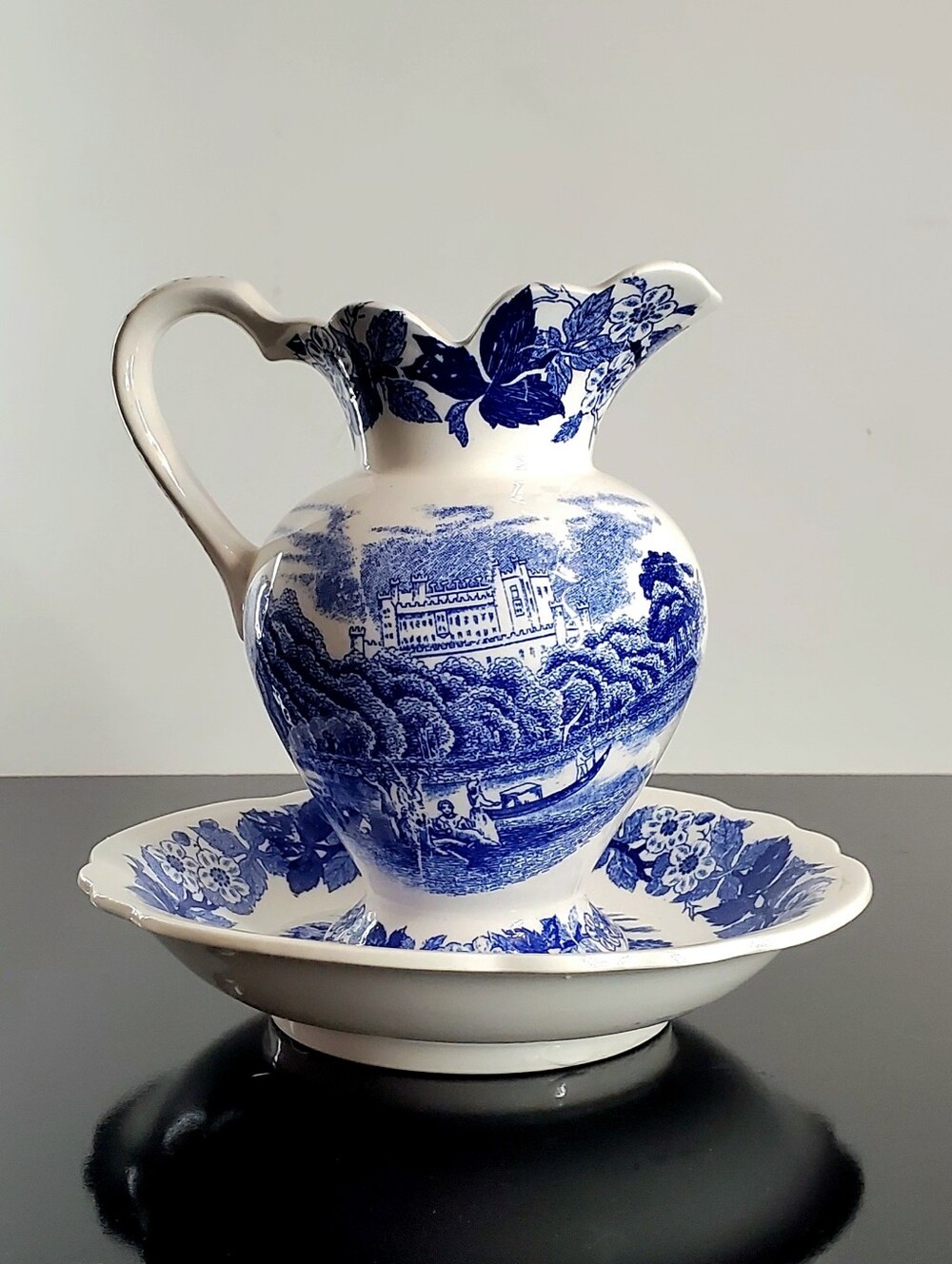 Vntg 7" French Country Decorative Blue White Porcelain Wash Basin Pitcher Set